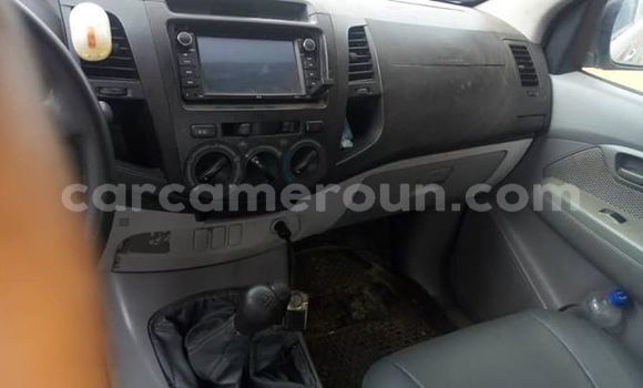 Acheter Occasion Voiture Toyota Hilux Blanc à Yaoundé, Central Cameroon Acheter Occasion Voiture Toyota Hilux Blanc à Yaoundé, Central Cameroon
