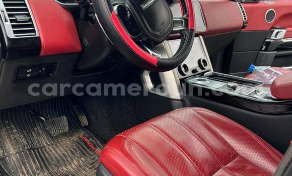 Sayi Na hannu Land Rover Range Rover White Mota in Douala a Ƙasar Kamaru Sayi Na hannu Land Rover Range Rover White Mota in Douala a Ƙasar Kamaru