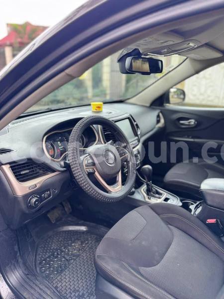 Big with watermark jeep cherokee littoral cameroon douala 22458