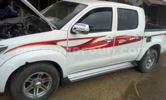 Acheter Occasion Voiture Toyota Hilux Blanc à Yaoundé, Central Cameroon Acheter Occasion Voiture Toyota Hilux Blanc à Yaoundé, Central Cameroon