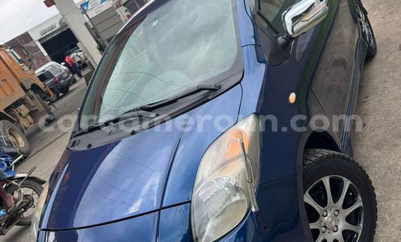 Sayi Na hannu Toyota Vitz Blue Mota in Douala a Ƙasar Kamaru Sayi Na hannu Toyota Vitz Blue Mota in Douala a Ƙasar Kamaru