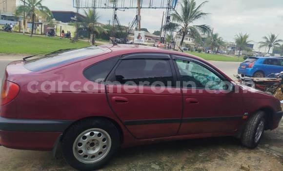 Sayi Na hannu Toyota Avensis Red Mota in Douala a Ƙasar Kamaru Sayi Na hannu Toyota Avensis Red Mota in Douala a Ƙasar Kamaru
