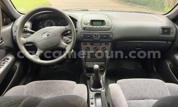 Sayi Na hannu Toyota Corolla Red Mota in Douala a Ƙasar Kamaru Sayi Na hannu Toyota Corolla Red Mota in Douala a Ƙasar Kamaru