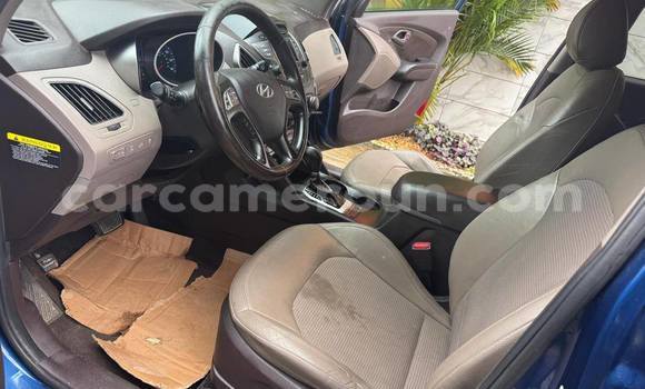 Sayi Na hannu Hyundai Tucson Blue Mota in Douala a Ƙasar Kamaru Sayi Na hannu Hyundai Tucson Blue Mota in Douala a Ƙasar Kamaru