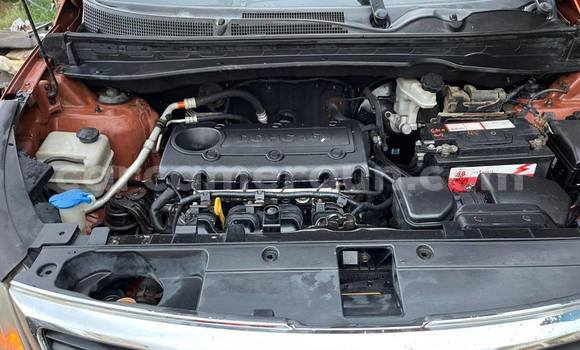 Sayi Na hannu Kia Sportage Red Mota in Douala a Ƙasar Kamaru Sayi Na hannu Kia Sportage Red Mota in Douala a Ƙasar Kamaru