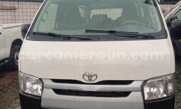 Buy Used Toyota Hiace White Car in Douala in Littoral Cameroon