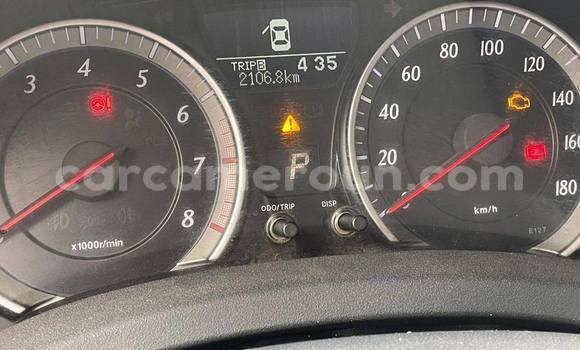 Sayi Na hannu Toyota Blade White Mota in Douala a Ƙasar Kamaru Sayi Na hannu Toyota Blade White Mota in Douala a Ƙasar Kamaru