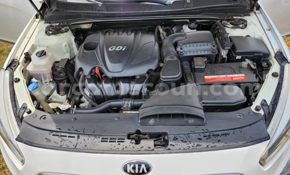 Buy Used Kia K7 White Car in Yaounde in Central Cameroon Buy Used Kia K7 White Car in Yaounde in Central Cameroon