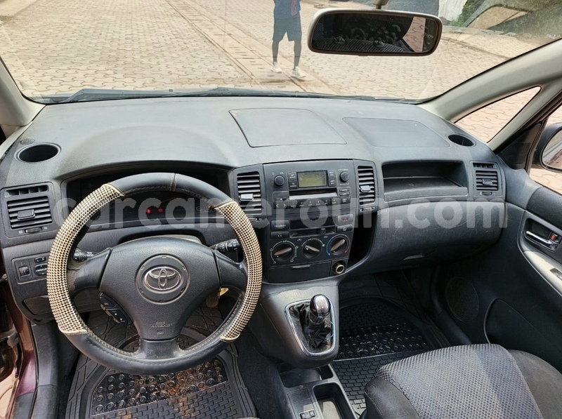 Big with watermark toyota corolla verso central cameroon yaounde 22491