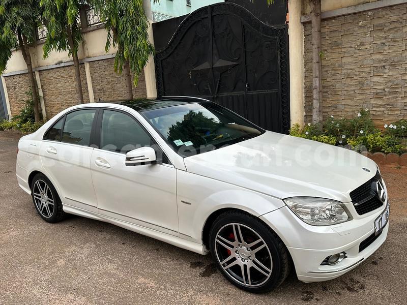 Big with watermark mercedes benz 200 central cameroon yaounde 22519