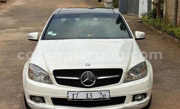 Acheter Occasion Voiture Mercedes‒Benz 200 Blanc à Yaoundé, Central Cameroon Acheter Occasion Voiture Mercedes‒Benz 200 Blanc à Yaoundé, Central Cameroon