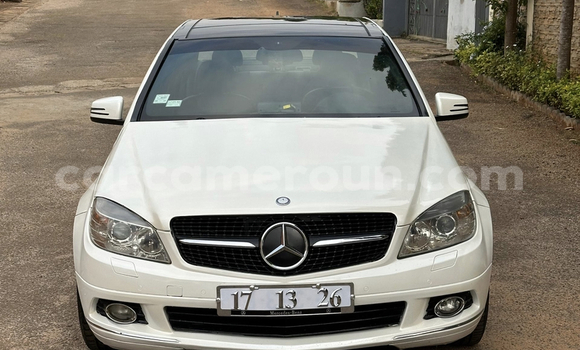 Acheter Occasion Voiture Mercedes‒Benz 200 Blanc à Yaoundé, Central Cameroon Acheter Occasion Voiture Mercedes‒Benz 200 Blanc à Yaoundé, Central Cameroon