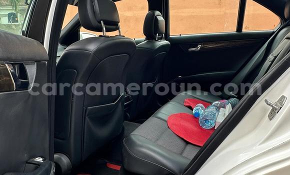 Acheter Occasion Voiture Mercedes‒Benz 200 Blanc à Yaoundé, Central Cameroon Acheter Occasion Voiture Mercedes‒Benz 200 Blanc à Yaoundé, Central Cameroon