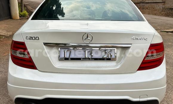 Acheter Occasion Voiture Mercedes‒Benz 200 Blanc à Yaoundé, Central Cameroon Acheter Occasion Voiture Mercedes‒Benz 200 Blanc à Yaoundé, Central Cameroon