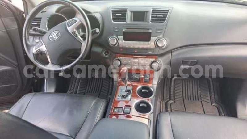 Big with watermark toyota highlander central cameroon yaounde 22540