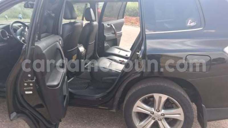 Big with watermark toyota highlander central cameroon yaounde 22540