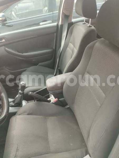 Big with watermark toyota avensis central cameroon yaounde 22544