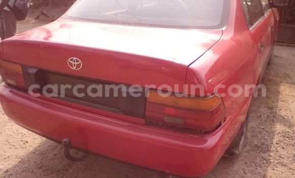 Acheter Occasion Voiture Toyota Corolla Rouge à Yaoundé, Central Cameroon Acheter Occasion Voiture Toyota Corolla Rouge à Yaoundé, Central Cameroon