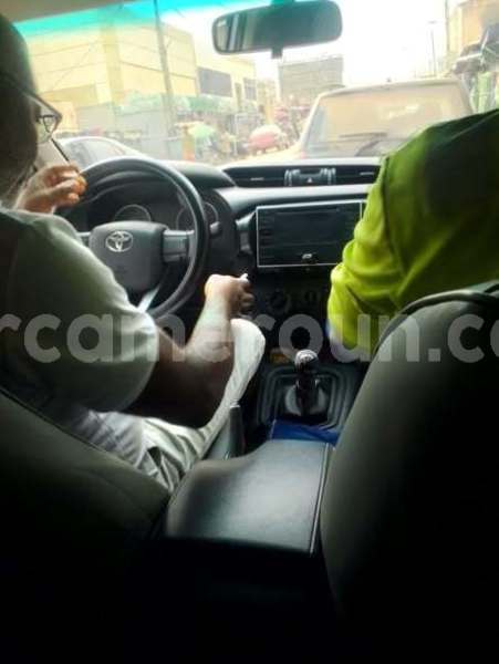 Big with watermark toyota hiluxe revo central cameroon yaounde 22557