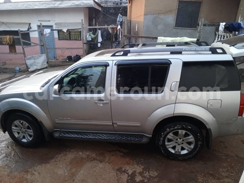 Big with watermark nissan pathfinder central cameroon yaounde 22571
