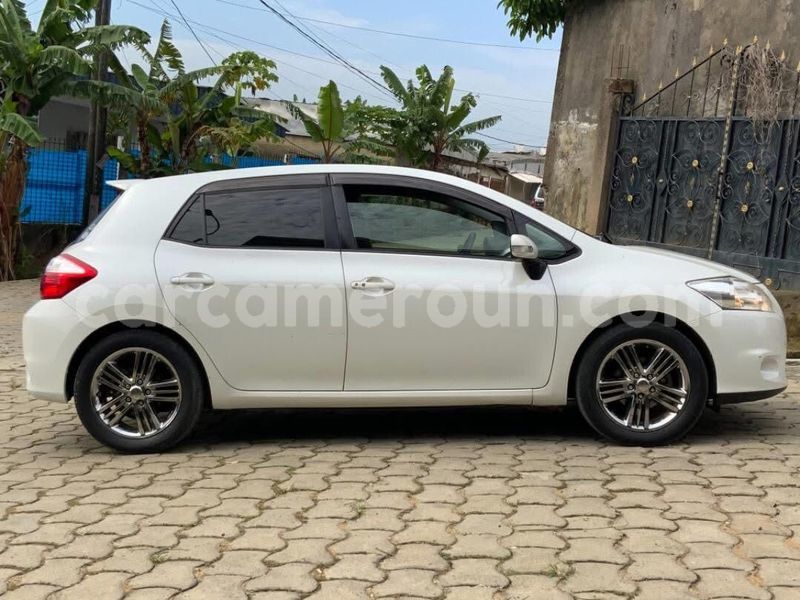 Big with watermark toyota auris littoral cameroon douala 22575