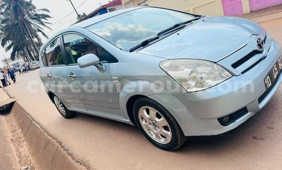 Acheter Occasion Voiture Toyota Corolla Verso Bleu à Yaoundé, Central Cameroon