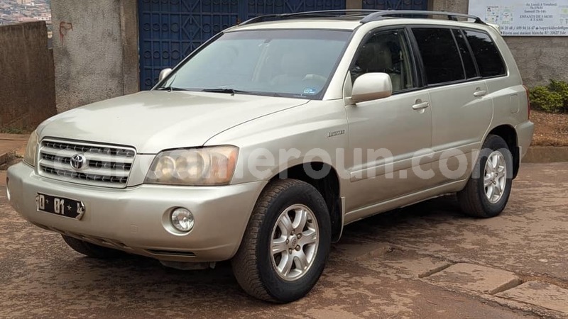 Big with watermark toyota highlander central cameroon yaounde 22579