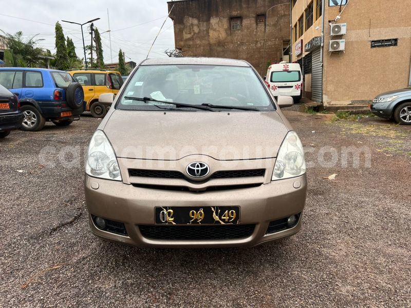 Big with watermark toyota corolla verso central cameroon yaounde 22580