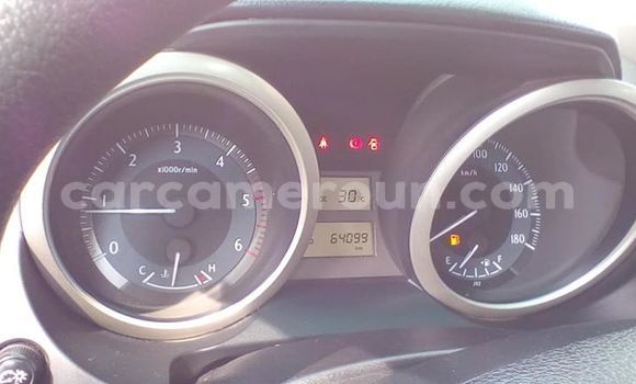 Acheter Occasion Voiture Toyota Land Cruiser Prado Gris à Yaoundé, Central Cameroon Acheter Occasion Voiture Toyota Land Cruiser Prado Gris à Yaoundé, Central Cameroon