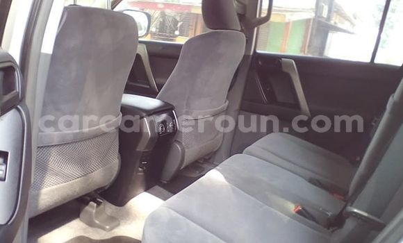 Acheter Occasion Voiture Toyota Land Cruiser Prado Gris à Yaoundé, Central Cameroon Acheter Occasion Voiture Toyota Land Cruiser Prado Gris à Yaoundé, Central Cameroon