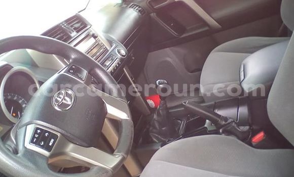 Acheter Occasion Voiture Toyota Land Cruiser Prado Gris à Yaoundé, Central Cameroon Acheter Occasion Voiture Toyota Land Cruiser Prado Gris à Yaoundé, Central Cameroon