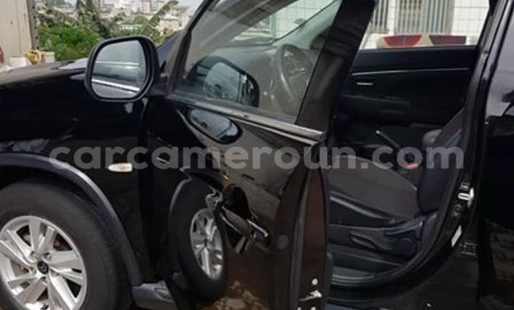 Sayi Na hannu Citroen C4 Black Mota in Yaounde a Babban Kamaru Sayi Na hannu Citroen C4 Black Mota in Yaounde a Babban Kamaru
