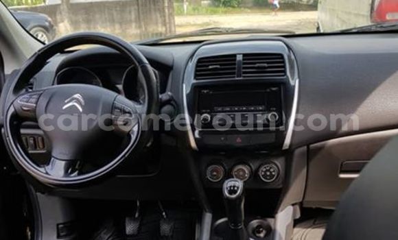 Sayi Na hannu Citroen C4 Black Mota in Yaounde a Babban Kamaru Sayi Na hannu Citroen C4 Black Mota in Yaounde a Babban Kamaru