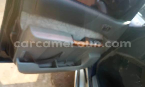 Acheter Occasion Voiture Toyota RAV4 Noir à Douala, Littoral Cameroon Acheter Occasion Voiture Toyota RAV4 Noir à Douala, Littoral Cameroon