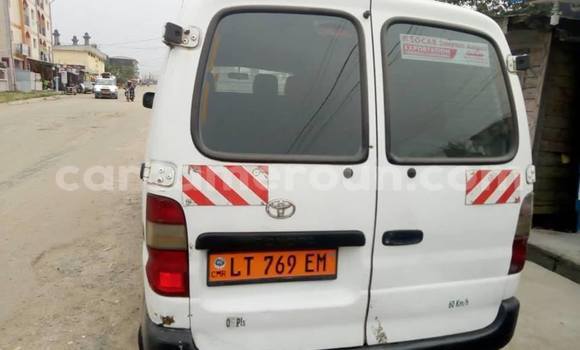 Acheter Occasion Voiture Toyota Hiace Blanc à Douala, Littoral Cameroon Acheter Occasion Voiture Toyota Hiace Blanc à Douala, Littoral Cameroon