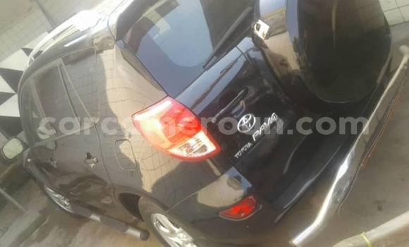 Acheter Occasion Voiture Toyota RAV4 Noir à Douala, Littoral Cameroon Acheter Occasion Voiture Toyota RAV4 Noir à Douala, Littoral Cameroon