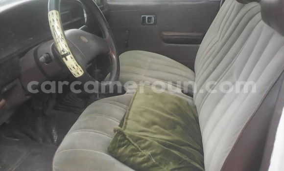 Acheter Occasion Voiture Toyota Hilux Blanc à Douala, Littoral Cameroon Acheter Occasion Voiture Toyota Hilux Blanc à Douala, Littoral Cameroon