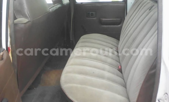 Acheter Occasion Voiture Toyota Hilux Blanc à Douala, Littoral Cameroon Acheter Occasion Voiture Toyota Hilux Blanc à Douala, Littoral Cameroon