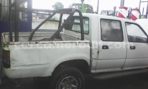 Acheter Occasion Voiture Toyota Hilux Blanc à Douala, Littoral Cameroon Acheter Occasion Voiture Toyota Hilux Blanc à Douala, Littoral Cameroon