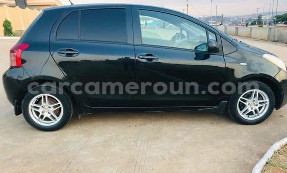 Sayi Na hannu Toyota Yaris Black Mota in Yaounde a Babban Kamaru Sayi Na hannu Toyota Yaris Black Mota in Yaounde a Babban Kamaru
