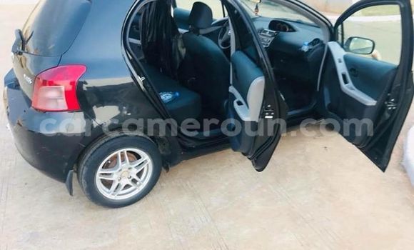 Sayi Na hannu Toyota Yaris Black Mota in Yaounde a Babban Kamaru Sayi Na hannu Toyota Yaris Black Mota in Yaounde a Babban Kamaru