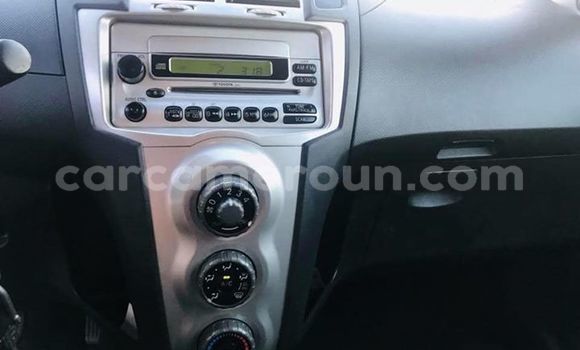 Sayi Na hannu Toyota Yaris Black Mota in Yaounde a Babban Kamaru Sayi Na hannu Toyota Yaris Black Mota in Yaounde a Babban Kamaru