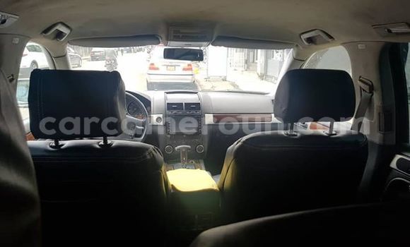 Sayi Na hannu Volkswagen Touareg Azurfa Mota in Yaounde a Babban Kamaru Sayi Na hannu Volkswagen Touareg Azurfa Mota in Yaounde a Babban Kamaru