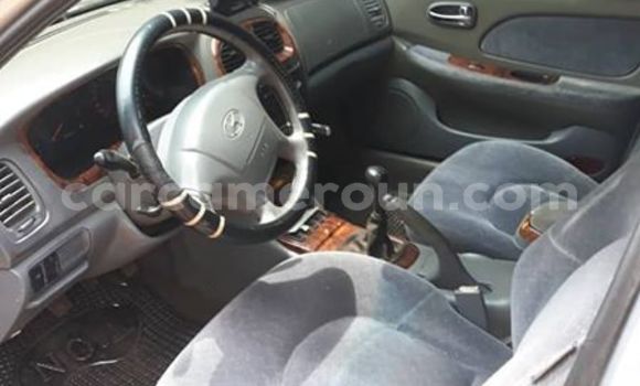 Sayi Na hannu Mercedes‒Benz C–Class Azurfa Mota in Yaounde a Babban Kamaru Sayi Na hannu Mercedes‒Benz C–Class Azurfa Mota in Yaounde a Babban Kamaru