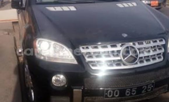 Sayi Na hannu Mercedes‒Benz ML–Class Black Mota in Yaounde a Babban Kamaru Sayi Na hannu Mercedes‒Benz ML–Class Black Mota in Yaounde a Babban Kamaru