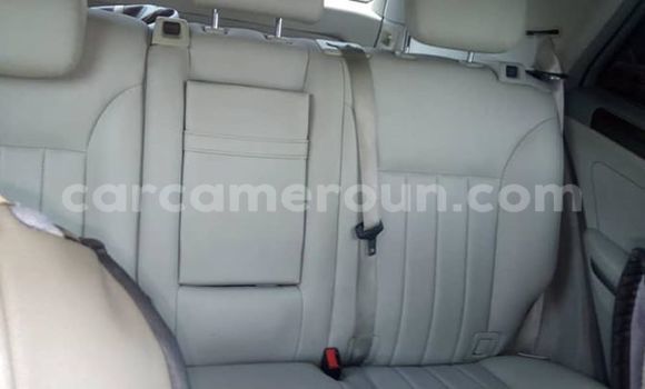 Sayi Na hannu Mercedes‒Benz ML–Class Black Mota in Yaounde a Babban Kamaru Sayi Na hannu Mercedes‒Benz ML–Class Black Mota in Yaounde a Babban Kamaru