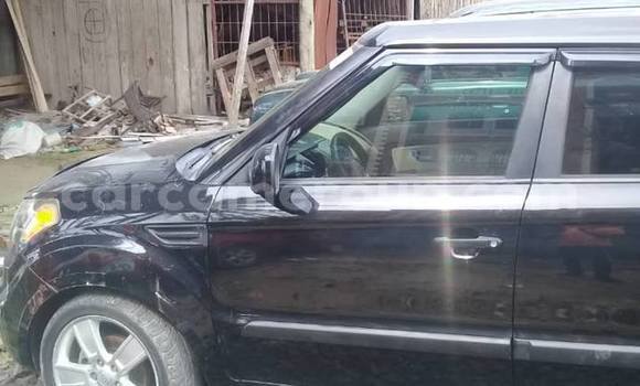 Sayi Na hannu Kia Soul Black Mota in Douala a Ƙasar Kamaru Sayi Na hannu Kia Soul Black Mota in Douala a Ƙasar Kamaru