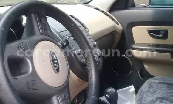 Sayi Na hannu Kia Soul Black Mota in Douala a Ƙasar Kamaru Sayi Na hannu Kia Soul Black Mota in Douala a Ƙasar Kamaru