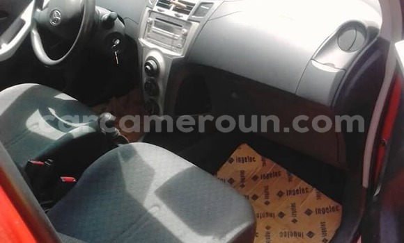 Sayi Na hannu Toyota Yaris Red Mota in Yaounde a Babban Kamaru Sayi Na hannu Toyota Yaris Red Mota in Yaounde a Babban Kamaru