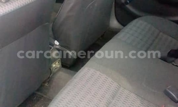 Sayi Na hannu Toyota Corolla Blue Mota in Yaounde a Babban Kamaru Sayi Na hannu Toyota Corolla Blue Mota in Yaounde a Babban Kamaru